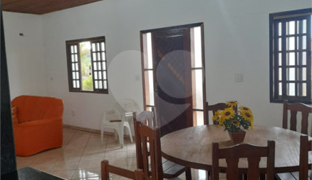 Chácara à venda com 3 quartos, sendo 1 suíte,  no Centro, Porangaba, SP