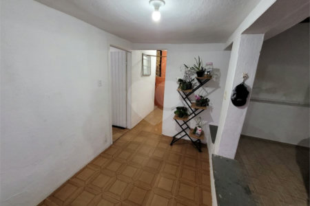 Chácara à venda com 3 quartos, sendo 1 suíte,  em Jardim Imperial, Atibaia, SP