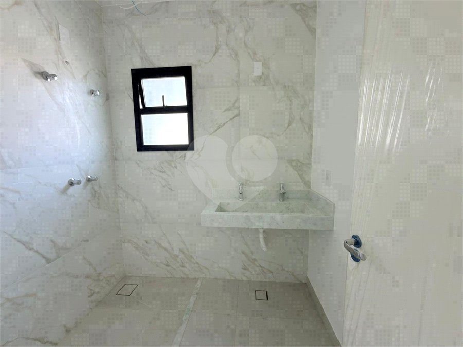 Casa à venda ou para alugar com 3 suítes no condomínio Mont Blanc Village, Vinhedo - SP
