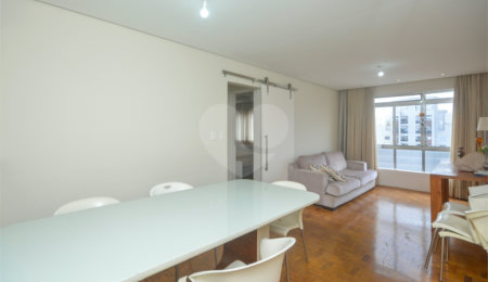 Apartamento à venda com 2 quartos em Moema, São Paulo, SP
