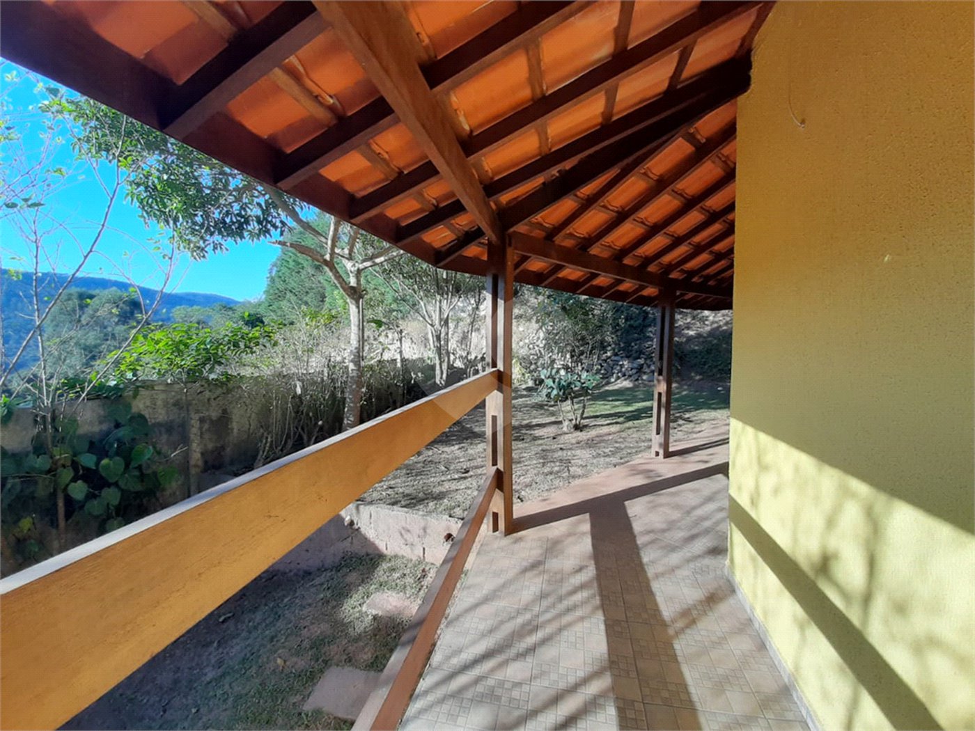 Casa à venda com 5 quartos, sendo 1 suíte, no condomínio Alpes de Mairiporã, Mairiporã - SP