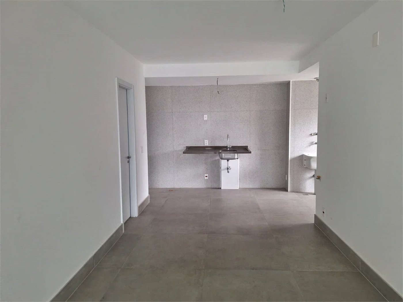Apartamento à venda com 3 suítes em Sumarezinho, São Paulo, SP