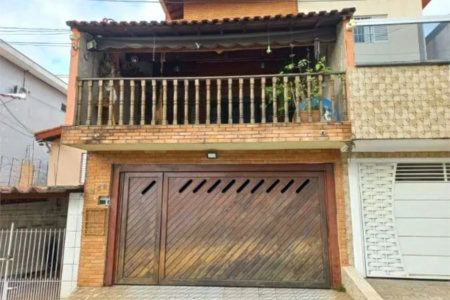 Sobrado à venda com 4 quartos, sendo 1 suíte, em Santo Antônio, Osasco, SP