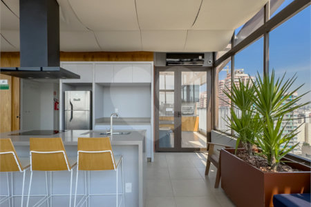 Apartamento à venda com 1 suíte em Jardim das Acácias, São Paulo, SP