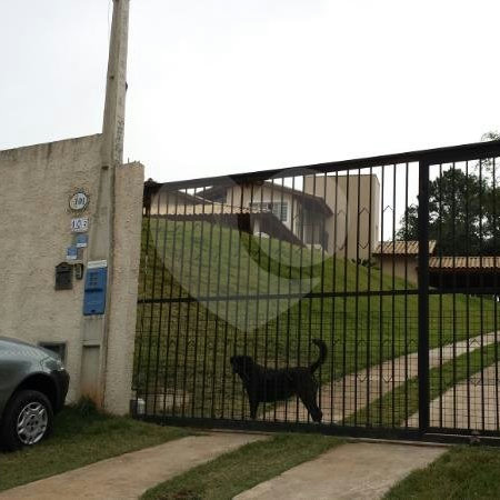 Chácara à venda com 2 suítes no Centro, Araçoiaba da Serra, SP