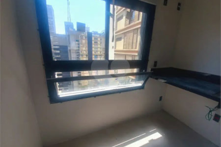 Casa à venda com 1 suíte em Cerqueira César, São Paulo, SP