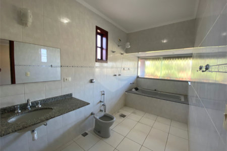 Casa à venda com 3 suítes no condomínio Villaggio Capriccio, Louveira - SP