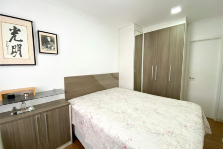 Apartamento à venda com 3 quartos, sendo 1 suíte, em Vila Paiva, São Paulo, SP