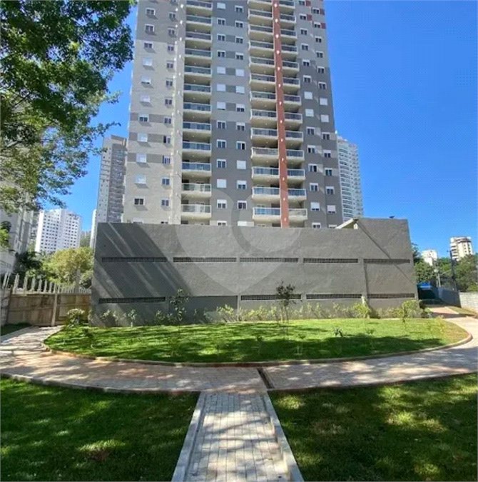 Apartamento à venda com 2 quartos, sendo 1 suíte,  em Vila Andrade, São Paulo, SP