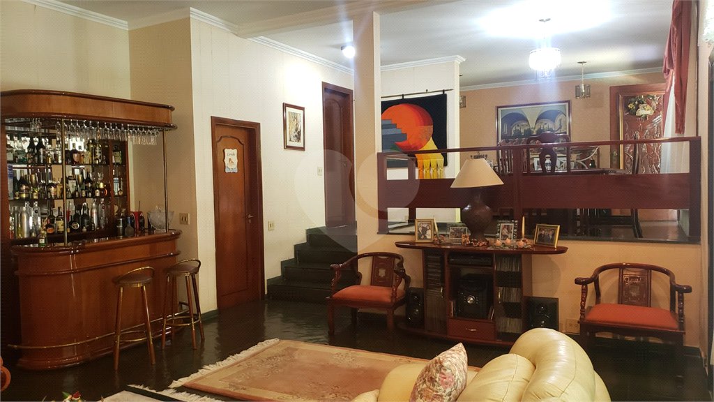 Sobrado à venda com 4 quartos, sendo 2 suítes, em Jardim Marajoara, São Paulo, SP