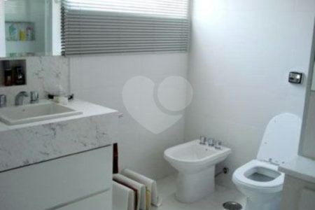Apartamento à venda com 4 quartos, sendo 1 suíte, em Jardim Paulista, São Paulo, SP