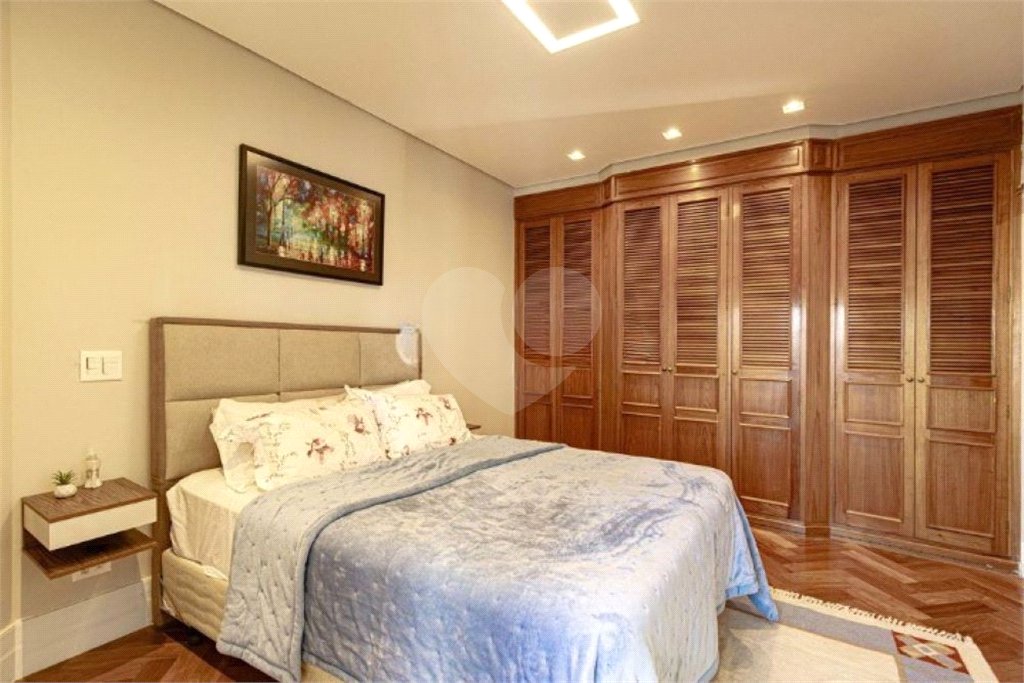 Apartamento à venda com 3 suítes em Jardim Parque Morumbi, São Paulo, SP