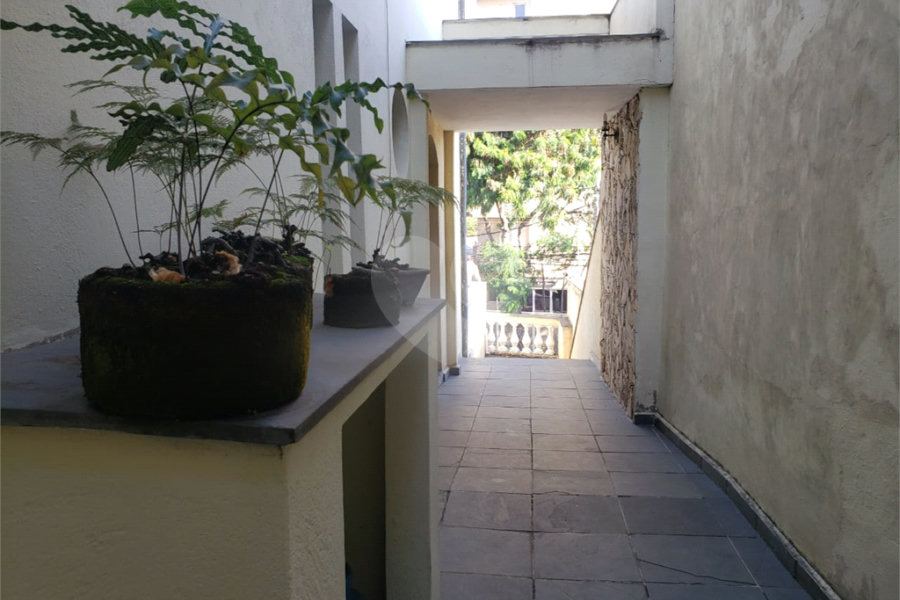 Sobrado à venda com 4 quartos em Santana, São Paulo, SP