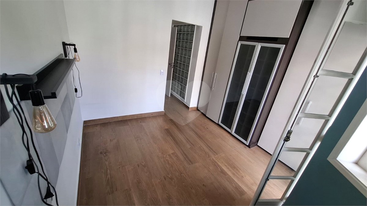 Casa à venda com 2 suítes no condomínio Village Palmas, São Paulo - SP