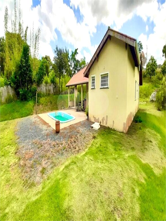 Chácara à venda com 4 quartos, sendo 1 suíte, em Jundiacanga, Araçoiaba da Serra, SP