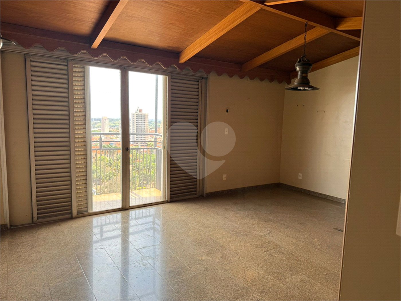 Apartamento à venda com 4 quartos, sendo 2 suítes, no Centro, Araraquara, SP