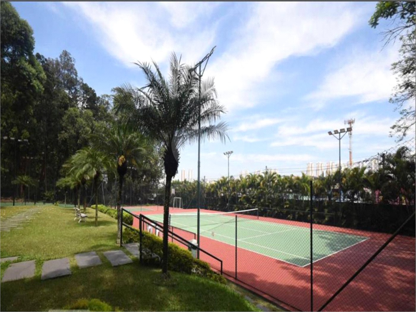 Casa à venda com 4 suítes no condomínio Residencial Morumbi, São Paulo - SP