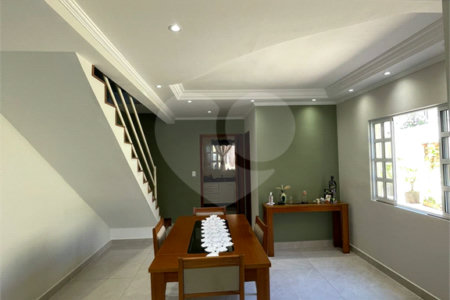 Casa à venda com 3 quartos, sendo 1 suíte, no condomínio Jardim Europa, Mogi das Cruzes - SP