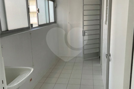 Apartamento à venda com 3 quartos, sendo 1 suíte,  em Vila Caraguatá, São Paulo, SP