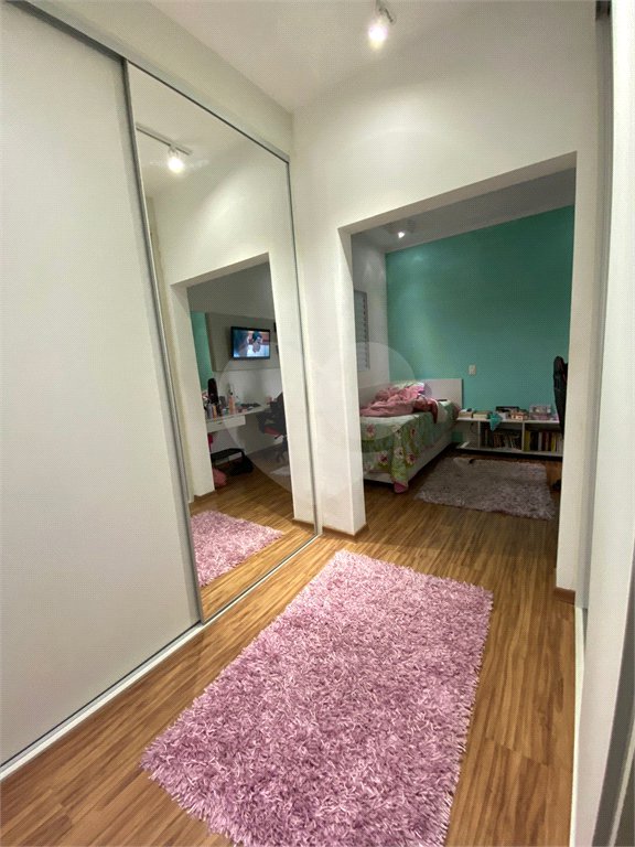 Casa à venda com 3 quartos, sendo 2 suítes,  em Vila Nova Socorro, Mogi das Cruzes, SP