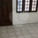 Sobrado à venda com 4 quartos, sendo 1 suíte, em Vila Nivi, São Paulo, SP