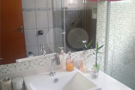 Sobrado à venda com 3 quartos, sendo 1 suíte,  em Vila do Castelo, São Paulo, SP