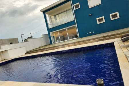 Casa à venda com 5 quartos, sendo 4 suítes, em Jardim Nova Esperança, Jacareí, SP