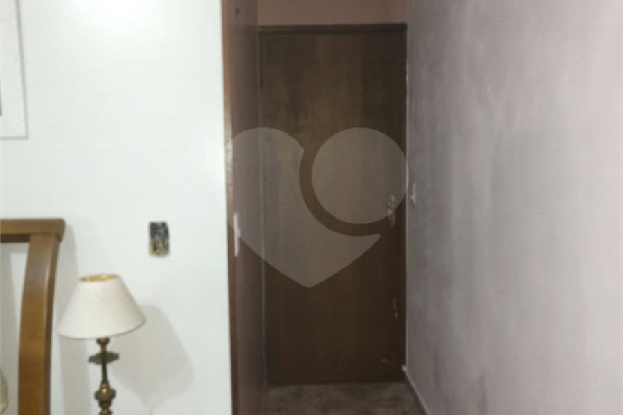Sobrado à venda com 4 quartos, sendo 1 suíte, em Horto, São Paulo, SP