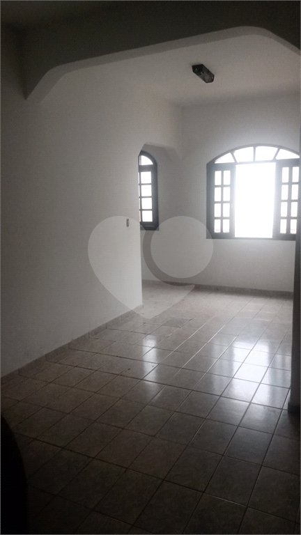 Casa à venda com 3 quartos, sendo 1 suíte,  em Jardim Jussara, Mogi das Cruzes, SP
