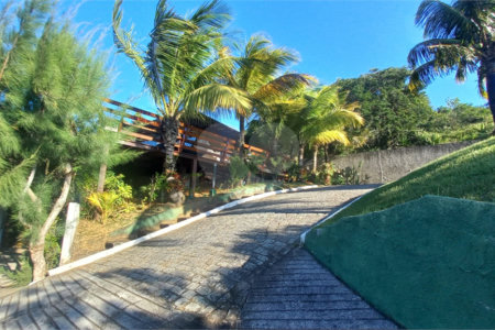 Casa em condomínio à venda com 4 quartos, sendo 3 suítes, em Geribá, Armação dos Búzios, RJ