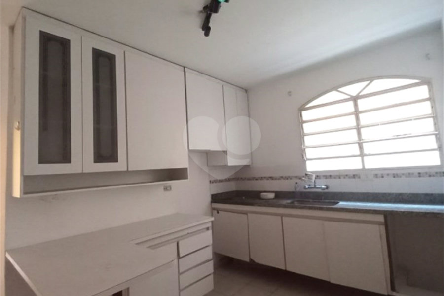 Sobrado à venda com 3 quartos, sendo 1 suíte, em Butantã, São Paulo, SP
