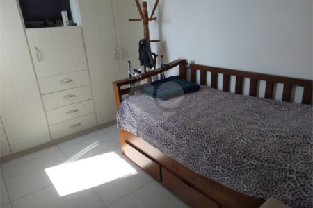 Apartamento à venda com 3 quartos, sendo 1 suíte, em Parque Santana, Mogi das Cruzes, SP
