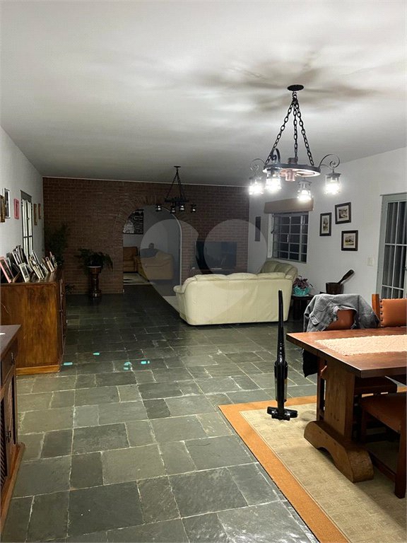 Sítio à venda com 6 quartos, sendo 5 suítes, em Taiaçupeba, Mogi das Cruzes, SP