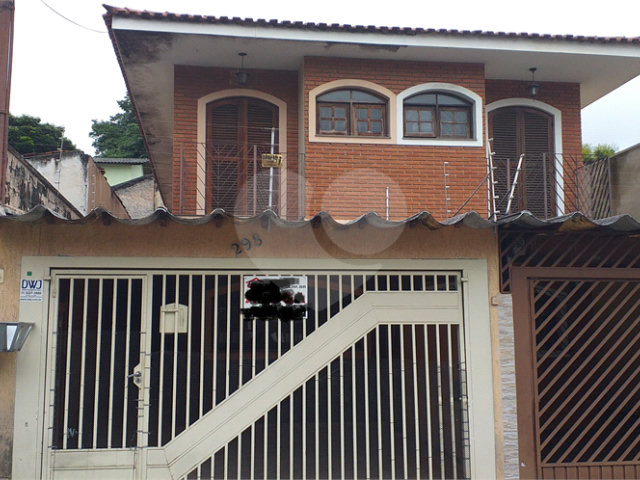 Sobrado à venda com 3 quartos, sendo 1 suíte,  em Tremembé, São Paulo, SP