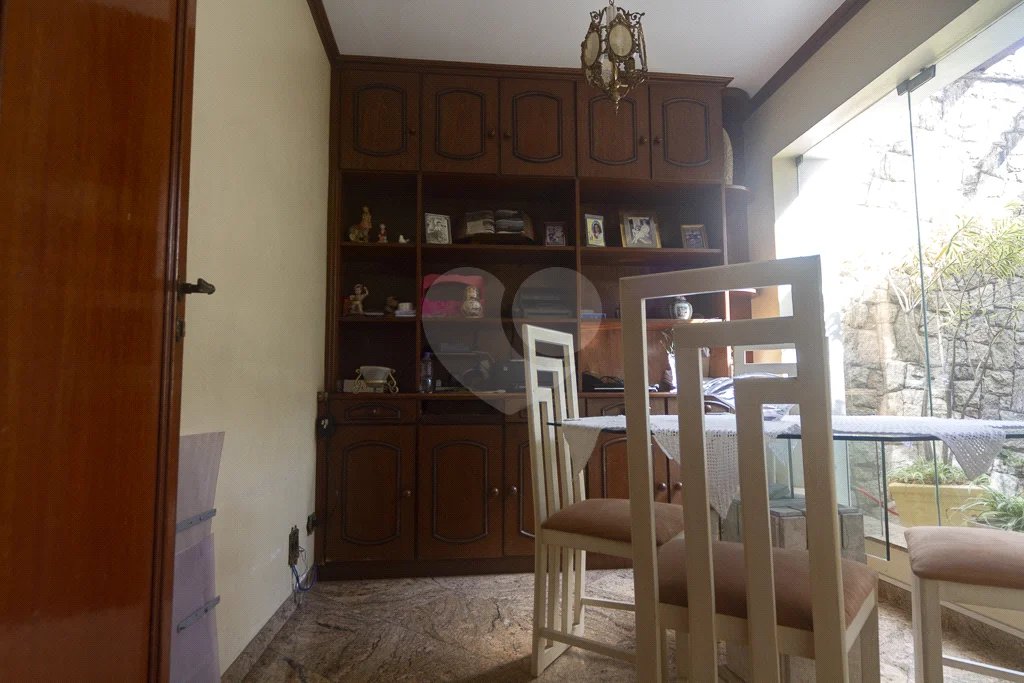 Casa à venda com 4 suítes em Jardim Franca, São Paulo, SP