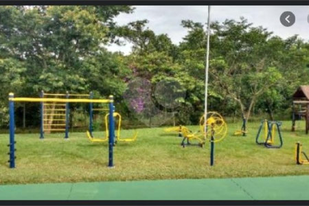 Casa à venda com 3 quartos, sendo 1 suíte, no condomínio Lago da Serra, Araçoiaba da Serra - SP