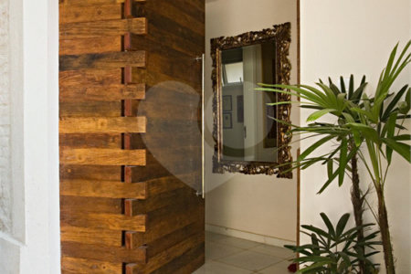 Sobrado à venda com 5 quartos, sendo 2 suítes, em Alto da Boa Vista, São Paulo, SP