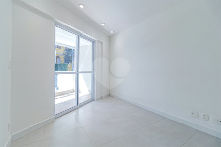 Apartamento à venda com 3 quartos, sendo 1 suíte, em Lagoa, Rio de Janeiro, RJ