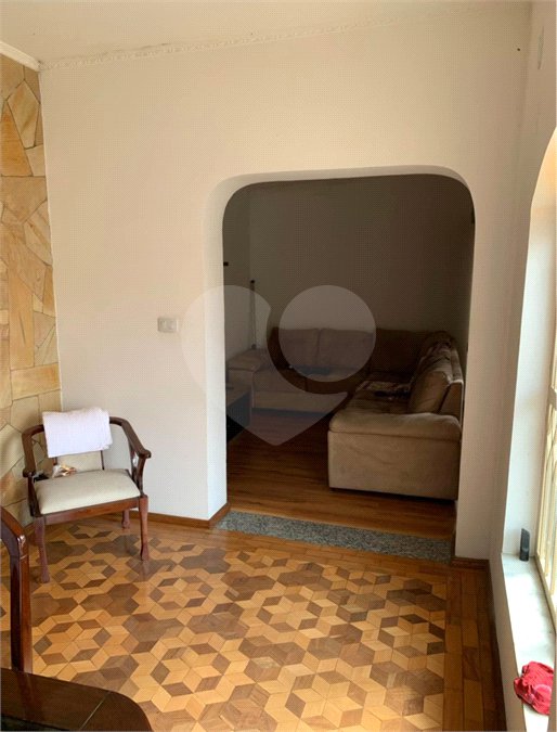 Casa à venda com 4 quartos, sendo 2 suítes,  no Centro, Mairinque, SP