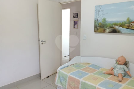 Casa à venda com 3 quartos, sendo 1 suíte, no condomínio Portal dos Pinheiros, Ribeirão Preto - SP