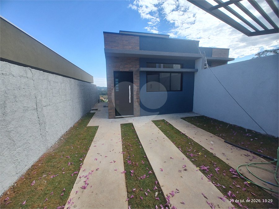 Casa à venda com 2 quartos, sendo 1 suíte, em Jardim Santo Antônio, Atibaia, SP
