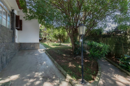 Casa à venda com 4 quartos, sendo 3 suítes,  em Vila Pirajussara, São Paulo, SP