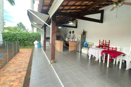 Casa à venda com 4 suítes no condomínio Vivendas do Lago, Sorocaba - SP