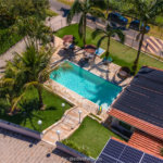 Casa à venda com 4 suítes no condomínio Vale da Santa Fé, Vinhedo - SP