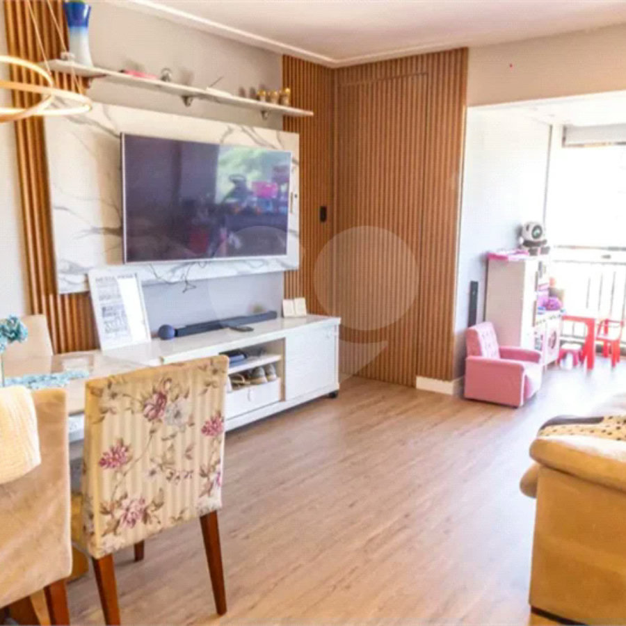 Apartamento à venda na Moóca, 68m², 2 dormitórios, 1 suíte, 1 vaga, ar condicionado, varanda, lazer completo