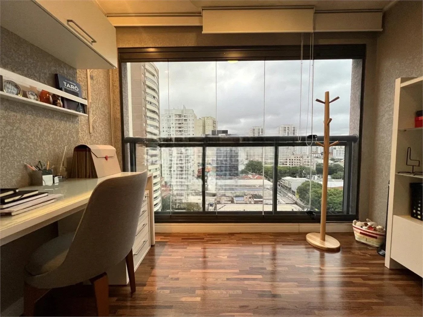 Apartamento à venda com 2 suítes em Vila Romana, São Paulo, SP