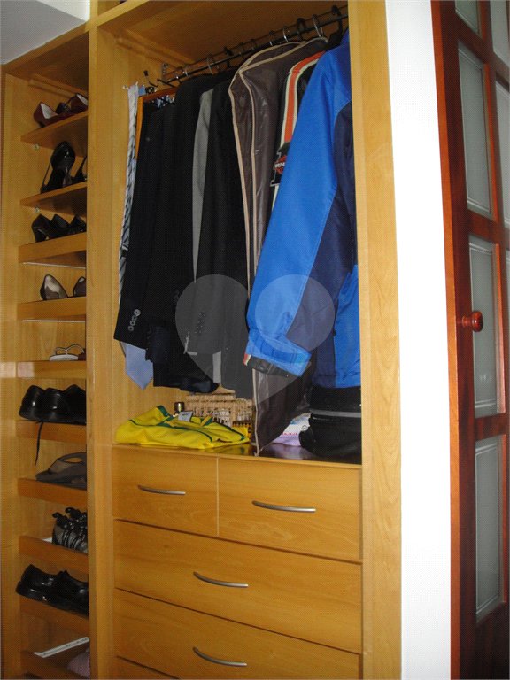 Apartamento à venda com 3 quartos, sendo 1 suíte, em Itaim Bibi, São Paulo, SP