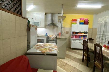 Casa à venda com 3 quartos em Santa Cruz, Rio de Janeiro, RJ
