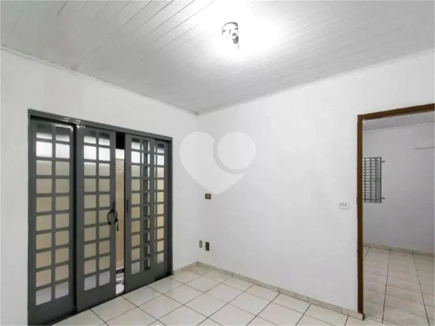 Casa à venda com 4 quartos, sendo 2 suítes, em Jardim Coimbra, São Paulo, SP