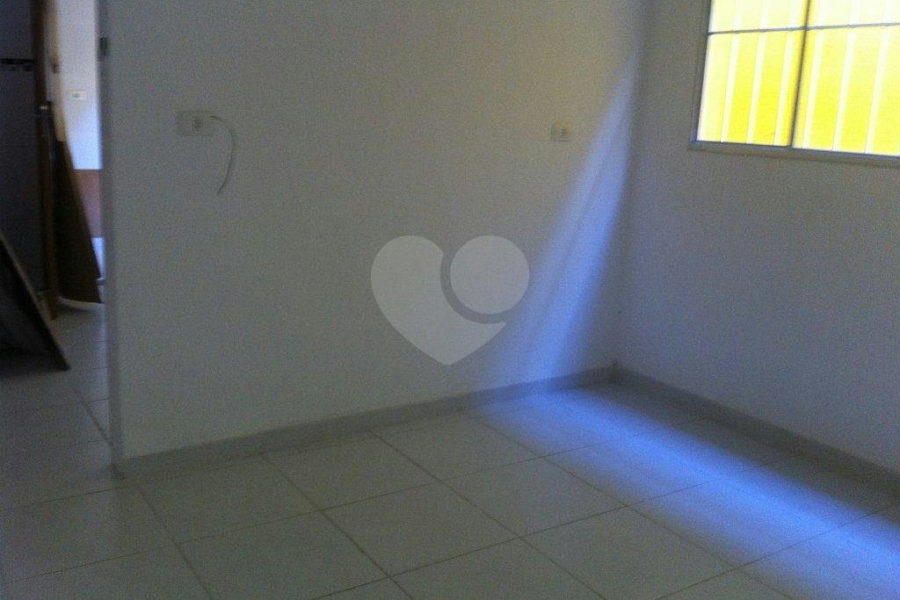 Sobrado à venda com 3 quartos, sendo 1 suíte, em Parada Inglesa, São Paulo, SP
